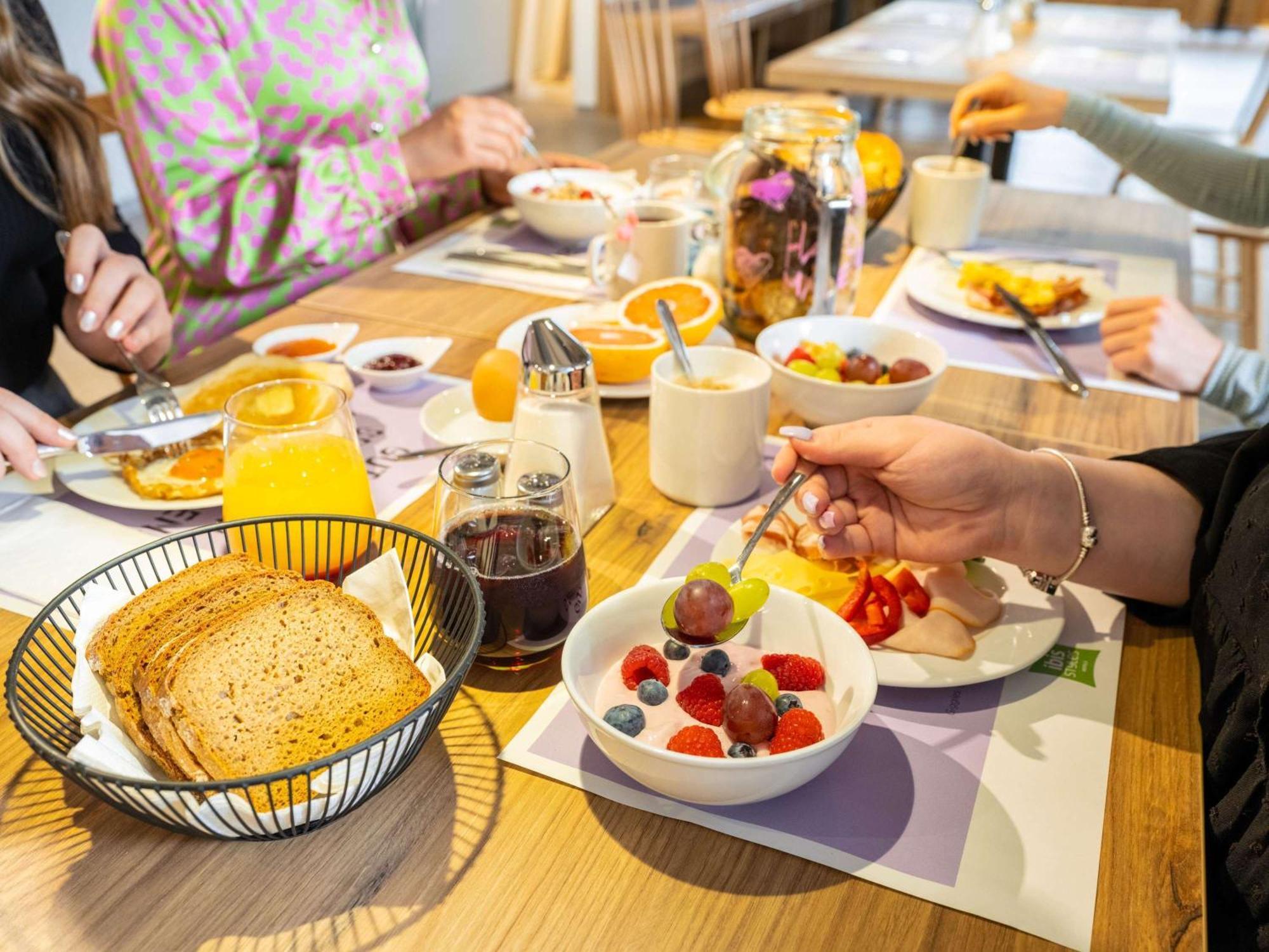 Готель Ibis Styles Graz Messe Екстер'єр фото